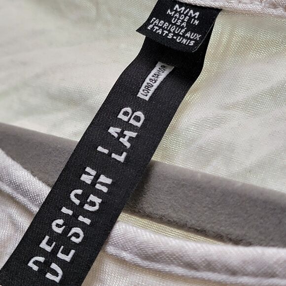 Design Lab White Crop Short Sleeve Top W/ Black Panelled Strappy Size Medium - Picture 4 of 9